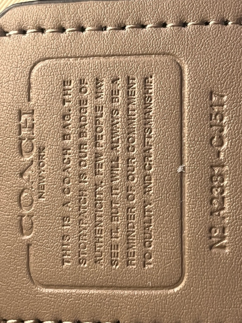 Coach Cream Leather Shoulder Bag with Rose Gold Hardware - Picture 4 of 4